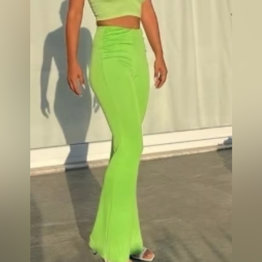 ZARA - Lime Green Elastic Relaxed Pants - Women's Size large  - New with Tags